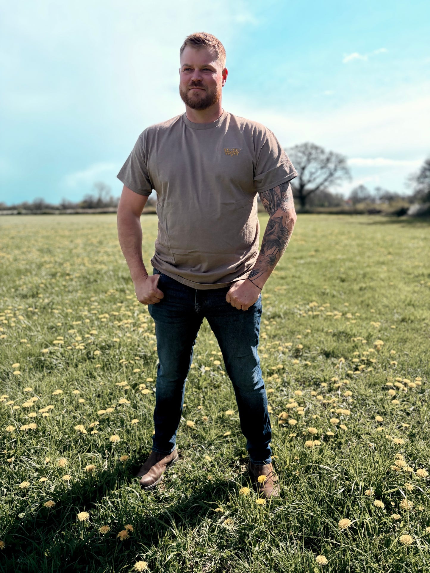 Longhorn Bull Skull Outrider Tee – Brown Savanna